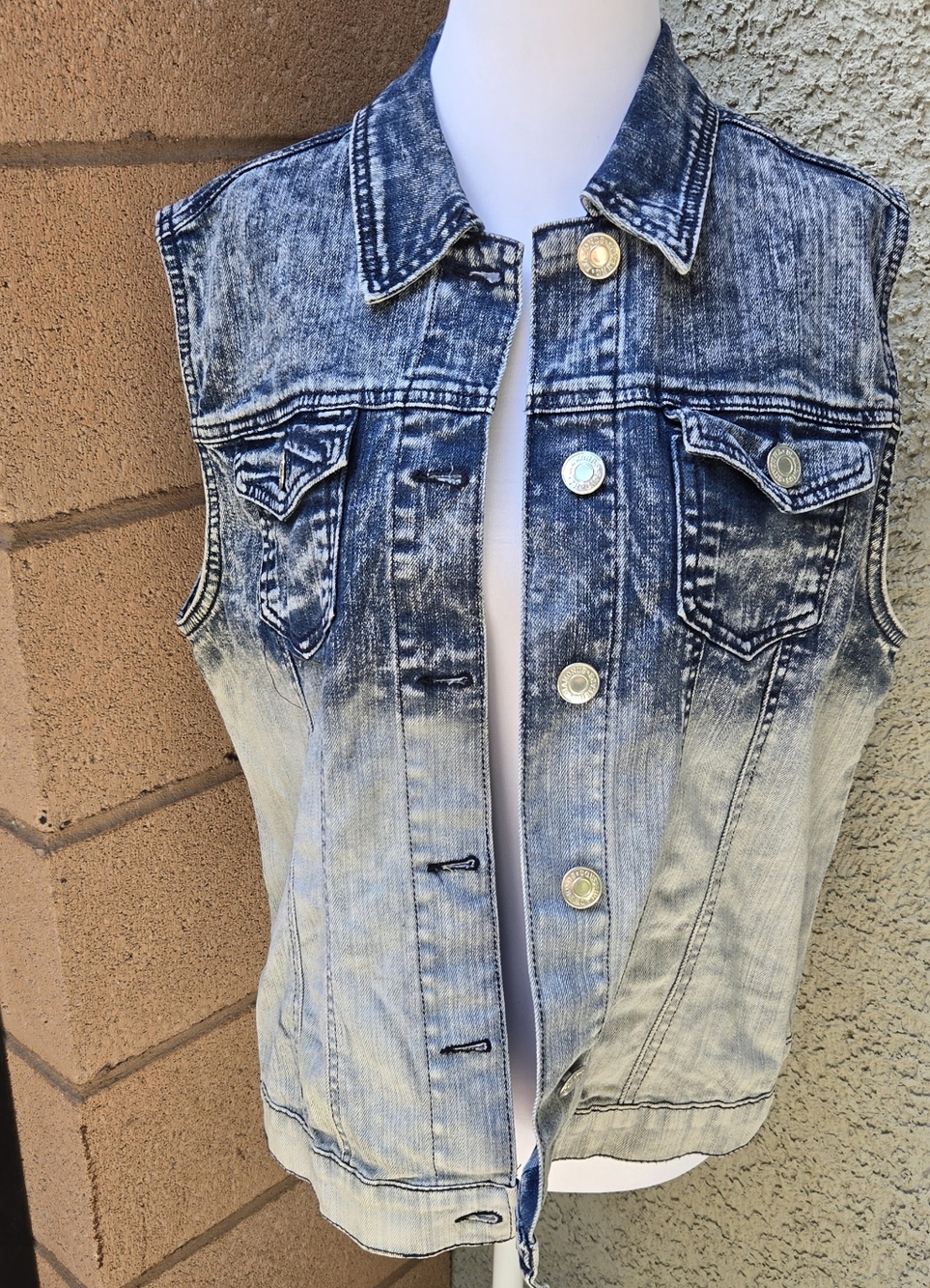 Diamonds & Threads Acid Wash Sleeveless Denim Vest - Blue